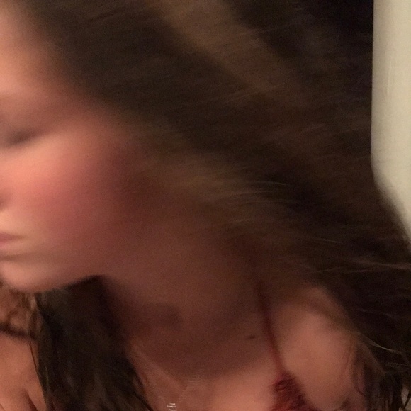 Meet your Posher, Lauren - Picture 1 of 1